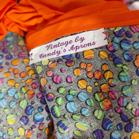 Hand Stitched Half Apron - Vintage by Candy's Aprons - Picture 5 of 5
